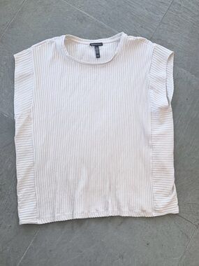 EILEEN FISHER textured round neck White Ribbed Cap-Sleeve Top